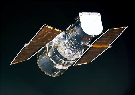 ESA - How Hubble got its wings