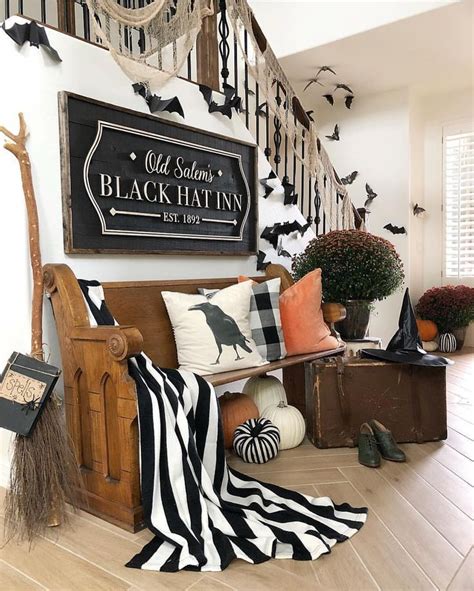 20++ Halloween Living Room Ideas - HOMYHOMEE