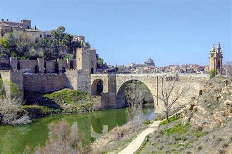 Alcantara Bridge, Over the River Tage, Toledo Stock Photo - Image of view, tourist: 71644098