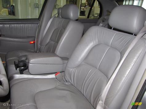 2000 Buick Park Avenue Standard Park Avenue Model interior Photo #38071713 | GTCarLot.com