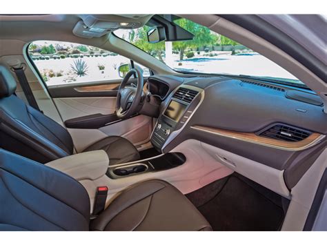 2015 Lincoln MKC: 95 Interior Photos | U.S. News