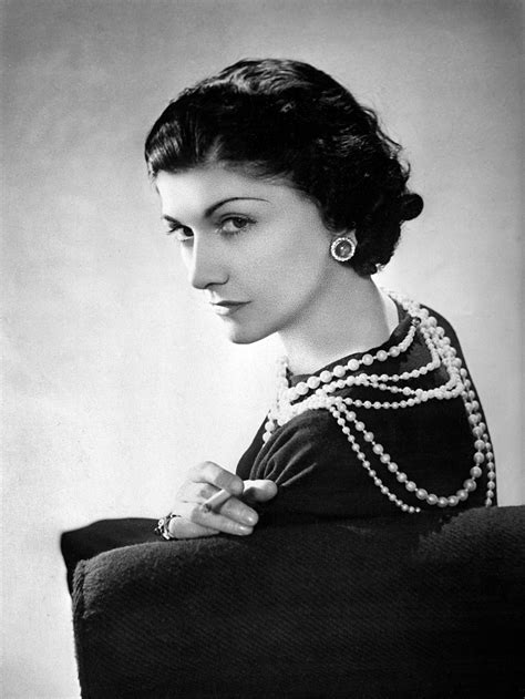 10 Entrepreneurial and Life Lessons from Coco Chanel - Leverage Edu