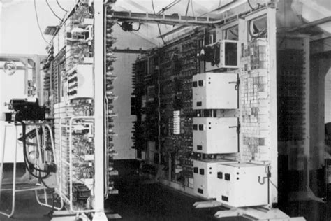 Colossus: how the first programmable electronic computer saved countless lives - The Verge