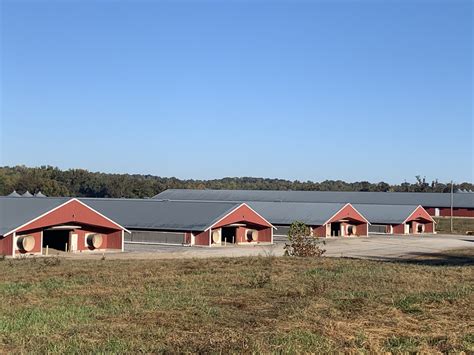 New Farmer’s Guide to the Commercial Broiler Industry: Building a New Farm - Alabama Cooperative ...