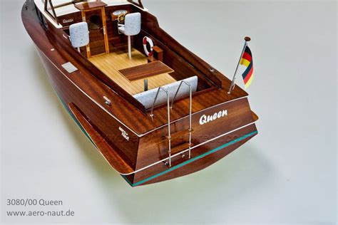 Queen 1960s Semi Scale RC Classic Sports Boat - Aero-Naut Wooden Kit