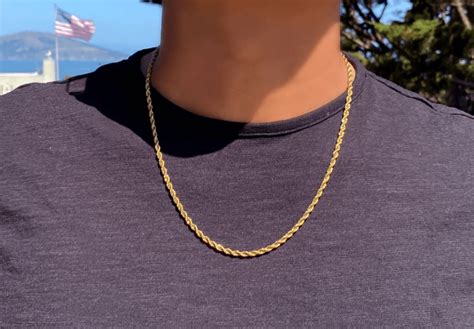 How to Wear Gold Chains for Men: A Handy Style Guide