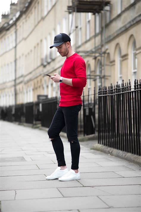 Tom Cridland Red Sweatshirt And Black Skinny Jeans Outfit - Your Average Guy