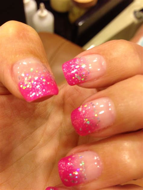 Vegas bright pink nails Pink Sparkly Nails, Bright Pink Nails, Bright ...