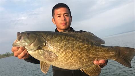 Trophy Smallmouth Bass Fishing on Lake Erie Pennsylvania