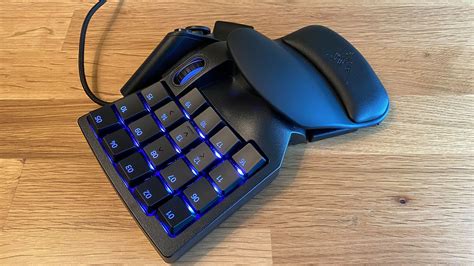 Razer Tartarus Pro - Review 2020 - PCMag Australia