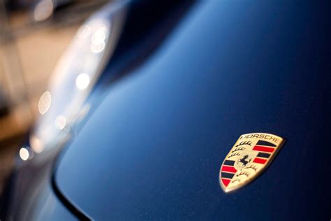 4 Things You Didn't Know About the Porsche Logo | Suncoast Porsche