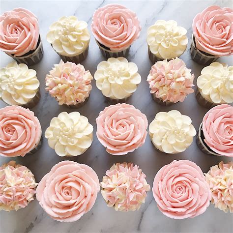 Mini Floral Cupcakes (12 Pieces) • Ala Carte Desserts, Mini Cupcakes, Flora cupcakes • Creme ...