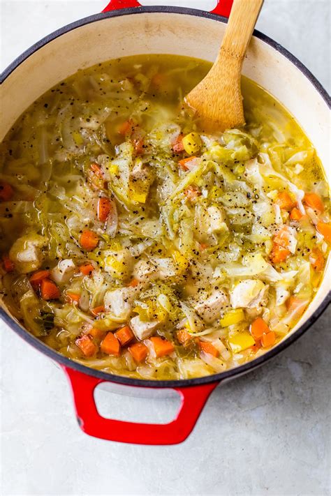 Cabbage soup with chicken and pork - Karinokada