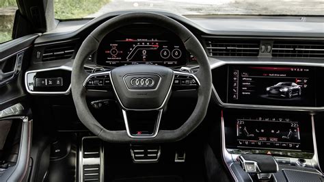 Audi RS7 Interior Layout & Technology | Top Gear