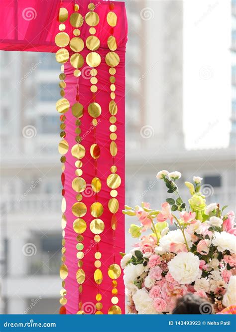 Wedding Stage of Flowers Disign Stock Image - Image of design, decor: 143493923