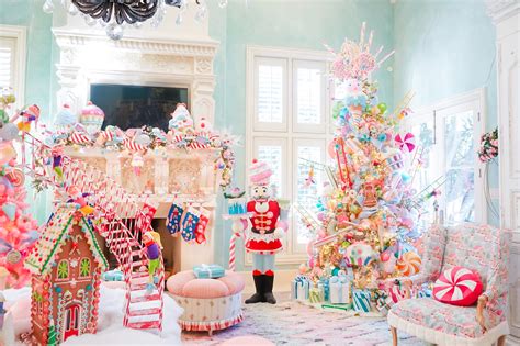 Candyland Christmas Outdoor Decorations Ideas