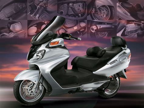 2004 SUZUKI 650 Burgman scooter pictures, accident lawyers info