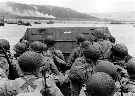 American troops approaching Omaha Beach on Normandy Beach, D-Day, World War II image - Free ...