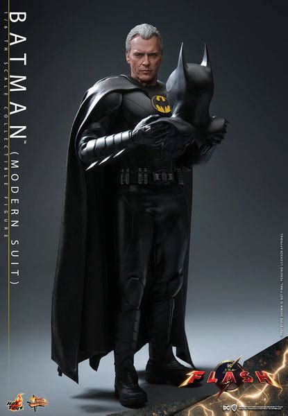 The Flash - Batman (Modern Suit) Michael Keaton - Hot Toys – eCollectibles