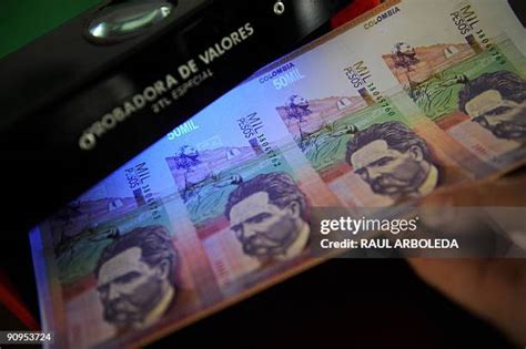 3,684 Colombian Money Stock Photos, High-Res Pictures, and Images - Getty Images