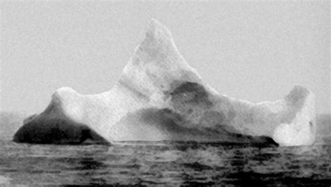 The iceberg that sunk the Titanic, 1912 - Rare Historical Photos