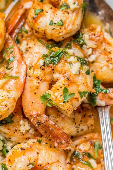 EASY Shrimp Scampi Recipe - Valentina's Corner