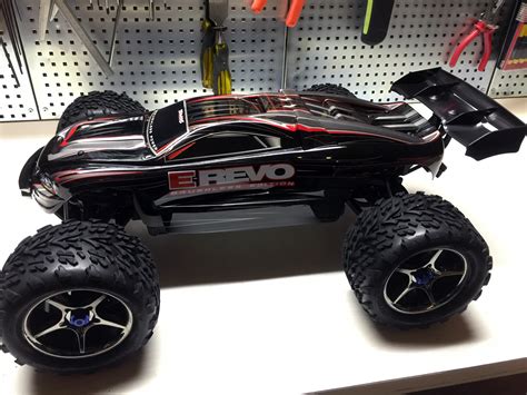 Traxxas E-Revo Brushless – The best all-round RC car money can buy ...