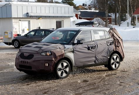 Hyundai ix25 Interior Revealed by Latest Spyshots - autoevolution