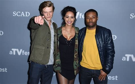 'MacGyver' Cast Teases Upcoming Crossover Episode, Offers Valentine's ...