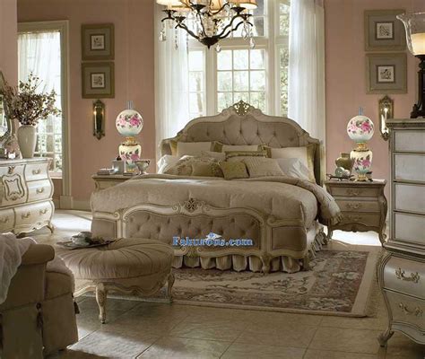 How to Have a Victorian Style Bedroom Design