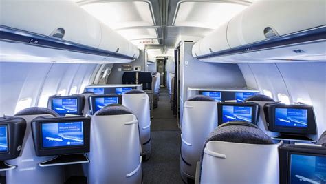 United Boeing 757 BusinessFirst business class LA-Newark - Executive Traveller