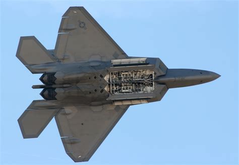 File:F-22 Raptor Internal Weapons Bay.jpg - Wikipedia