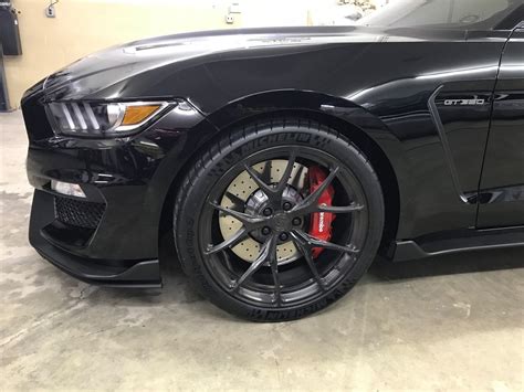 Ford Shelby Mustang GT350 Black Signature SV104 Wheel | Wheel Front