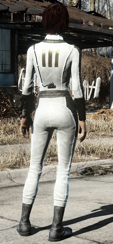 Modernized Vault 111 Jumpsuit at Fallout 4 Nexus - Mods and community