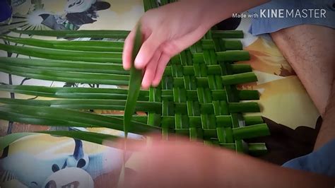 tutorial anyaman dari daun pandan - Arthur Watkins