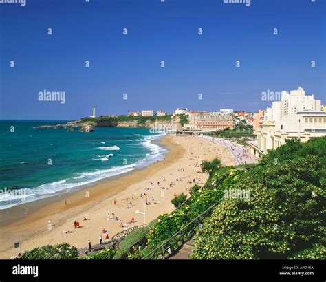 FRANCE AQUITAINE BIARRITZ BEACH BAY BISCAY Stock Photo - Alamy