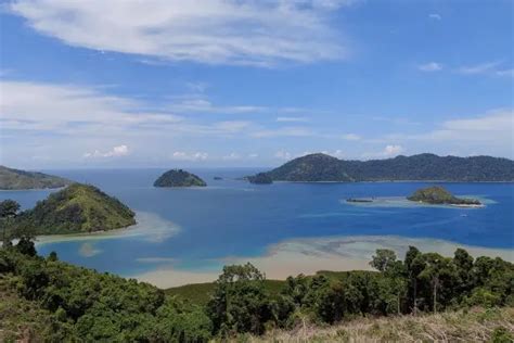 8 Spot Diving Terbaik di Pulau Mandeh, Pesisir Selatan yang Kaya Pesona Bawah Laut - iTrip