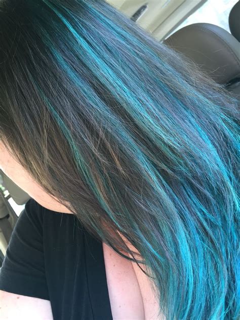 The Best Teal Hair Color Highlights 2022 - scaleinspire