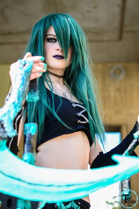 Thresh cosplay girl by MariaGod on DeviantArt