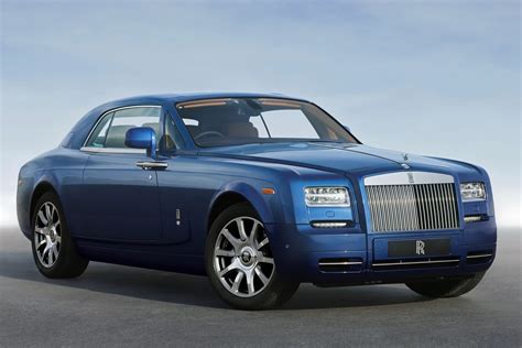 Tengo una clase de ingles Digno Admirable rolls royce phantom coupe leninismo paz Persistencia