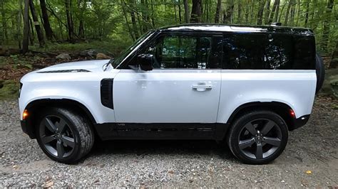 Review: The 2022 Land Rover Defender 90 V8 is the last SUV of its kind ...