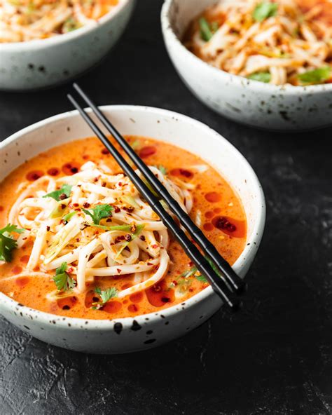 Spicy Udon Noodle Soup | Quick Vegan Meal | Sprouts And Krauts