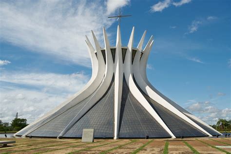 50 Iconic Buildings Around the World You Need to See Before You Die | Architectural Digest