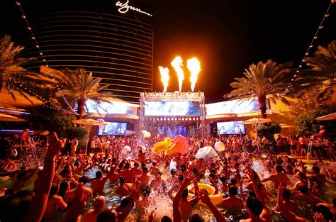 Nightlife-XS Nightswim-Las Vegas-JetSetReport