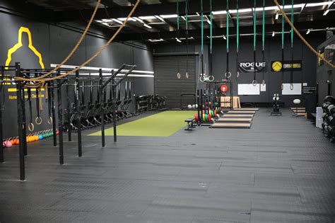 Pin by Erin McCardle on CrossFit Box | Gym interior, Gym design, Warehouse gym