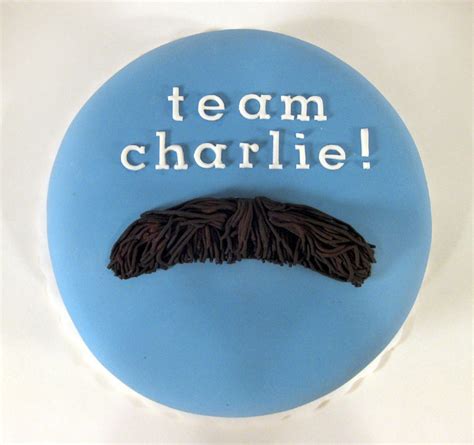 Cake Hero: Team Charlie Mustache and Forks WA Logo Twilight Cakes! | Twilight cake, Twilight ...