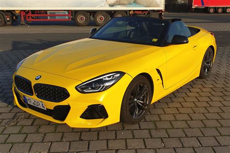 Fotos - BMW Z4 M40i Gloss Bright Yellow | BMW FAQ Club