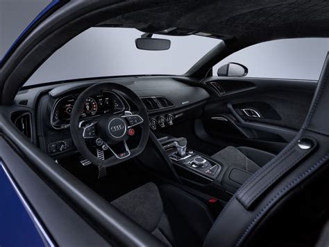 2023 Audi R8: 52 Interior Photos | U.S. News