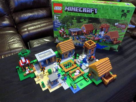 Lego Minecraft "The Village" Hands-On Review