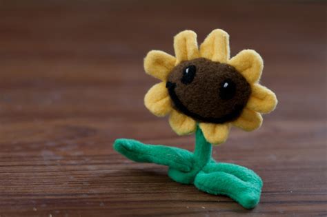 Plants vs Zombies Sunflower Plushie | Curiousity?